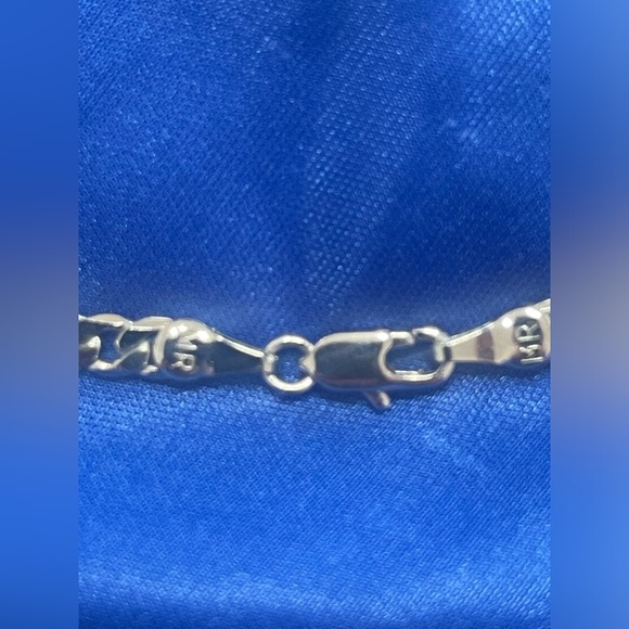 - 19"sterling silver Figaro chain unisex new unique clasp - Picture 5 of 7